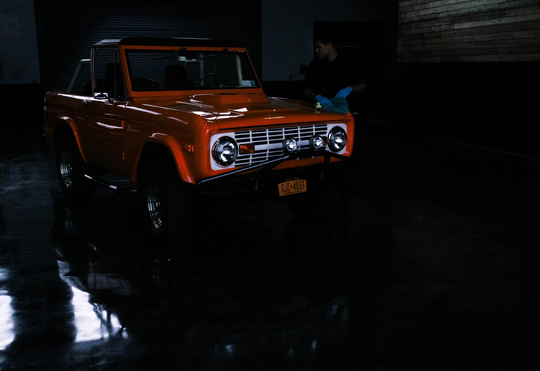 1969 orange ford bronco front